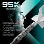 Rob Cross, professioneller Dartspieler, mit seinem neuesten Dart, einem 95k Soft Tip